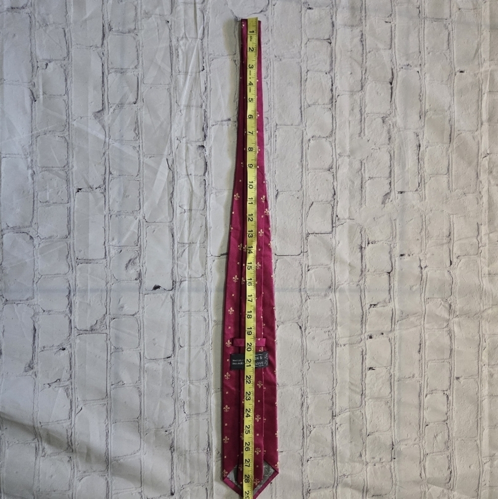 Fox & Chave Historic Royal Palaces Magenta Silk Neck Tie - Picture 3 of 8